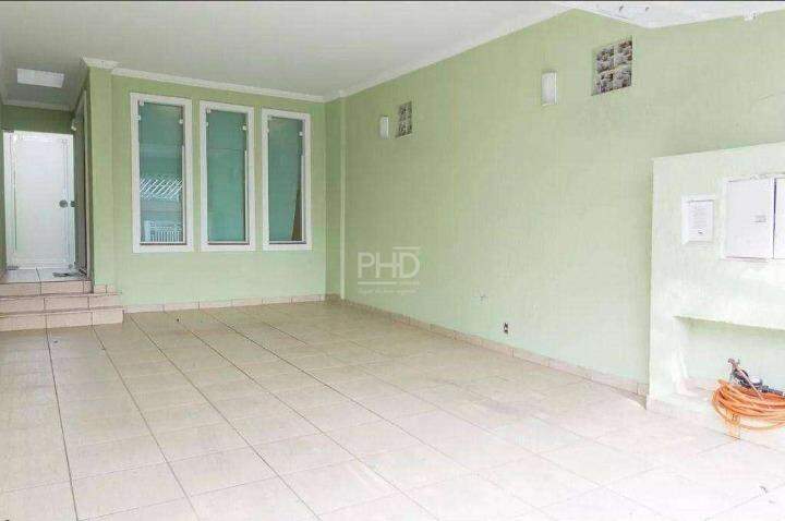 Sobrado para alugar com 3 quartos, 250m² - Foto 1