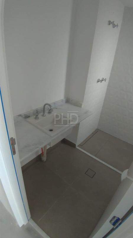 Apartamento à venda com 3 quartos, 162m² - Foto 8