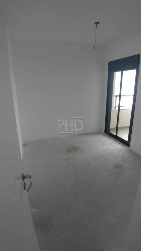 Apartamento à venda com 3 quartos, 162m² - Foto 2