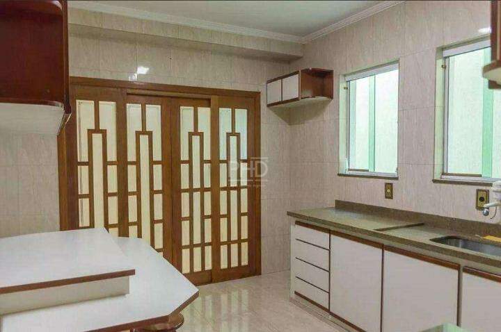 Sobrado à venda com 3 quartos, 250m² - Foto 6