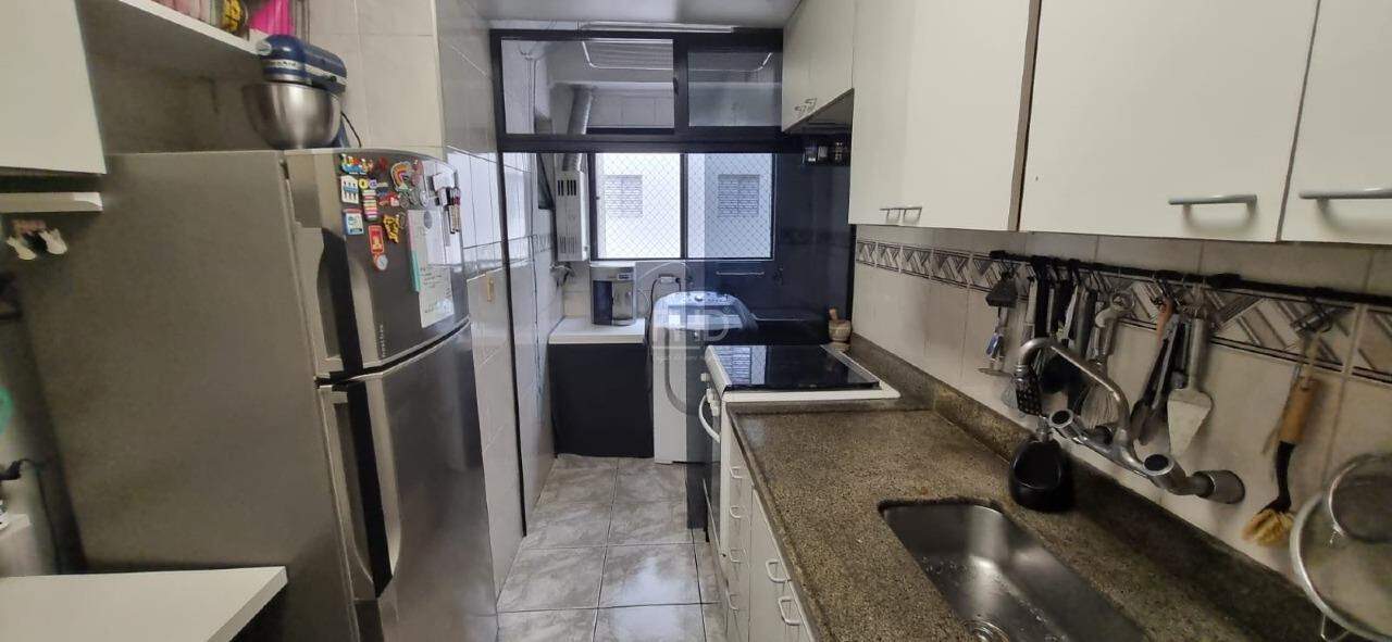 Apartamento à venda com 3 quartos, 115m² - Foto 18