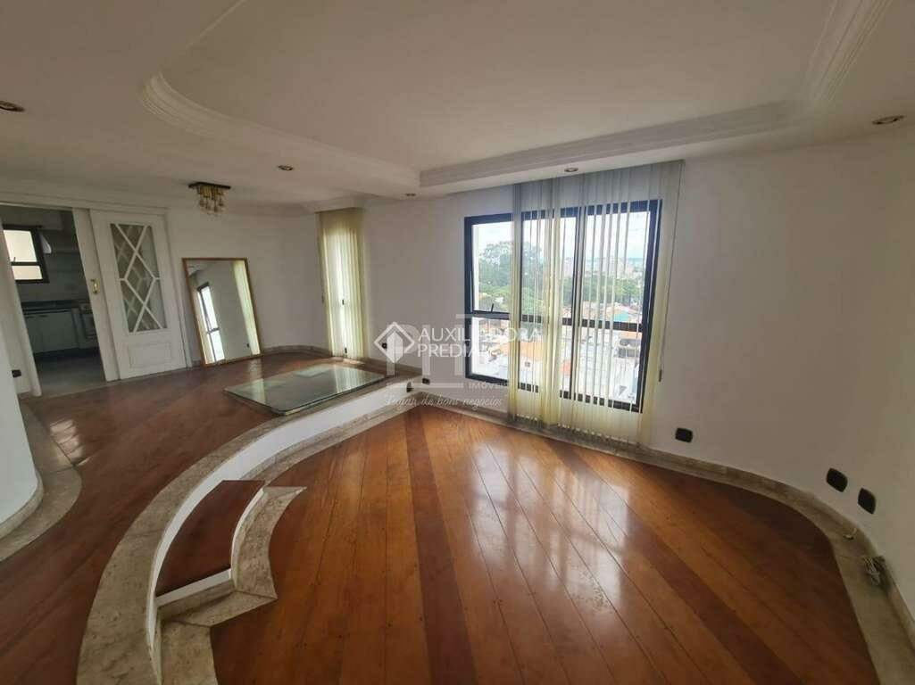 Sobrado para alugar com 3 quartos, 192m² - Foto 2