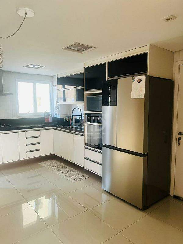 Apartamento à venda com 3 quartos, 128m² - Foto 14