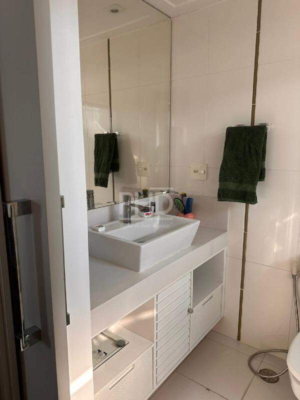 Apartamento à venda com 3 quartos, 128m² - Foto 18