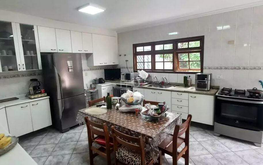 Sobrado à venda com 4 quartos, 265m² - Foto 10