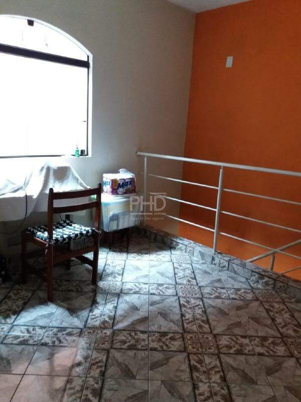 Sobrado à venda com 4 quartos, 240m² - Foto 10