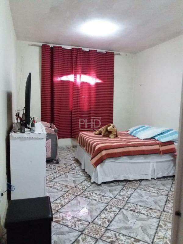 Sobrado à venda com 4 quartos, 240m² - Foto 9