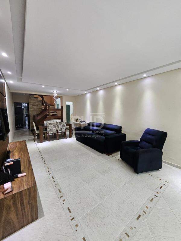 Sobrado à venda com 3 quartos, 158m² - Foto 3