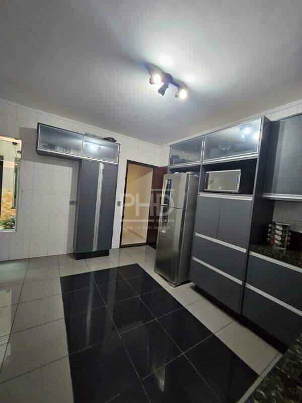 Sobrado à venda com 3 quartos, 158m² - Foto 10