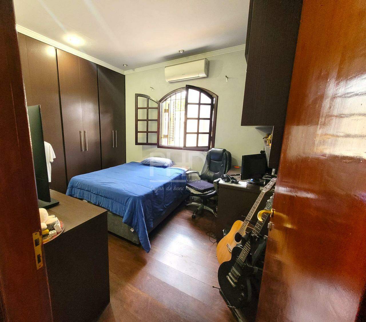 Casa à venda com 3 quartos, 230m² - Foto 24