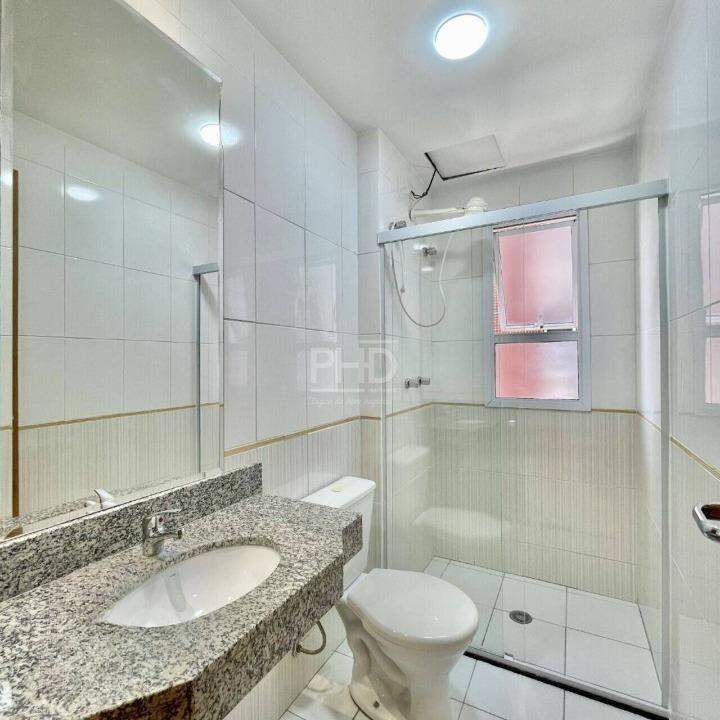 Apartamento para alugar com 3 quartos, 113m² - Foto 4