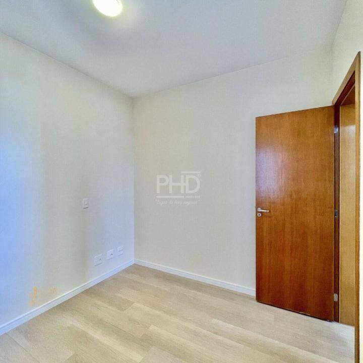 Apartamento para alugar com 3 quartos, 113m² - Foto 6