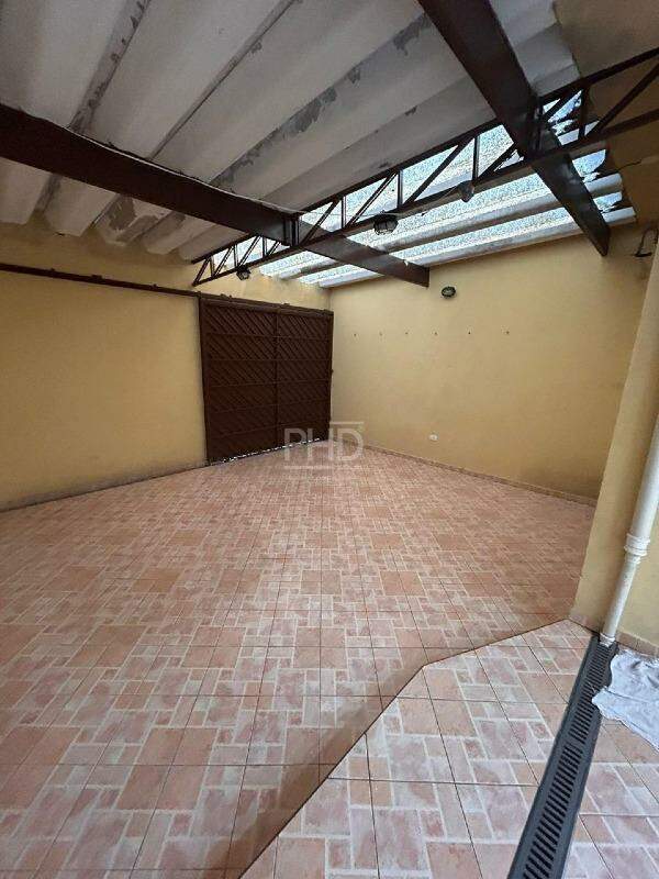 Sobrado à venda com 2 quartos, 162m² - Foto 23