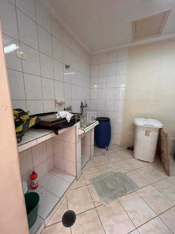 Sobrado à venda com 2 quartos, 162m² - Foto 9