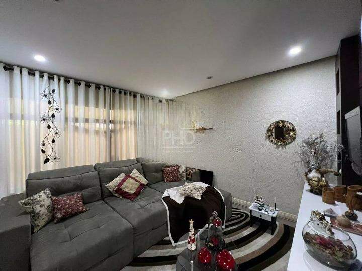 Sobrado à venda com 3 quartos, 131m² - Foto 2