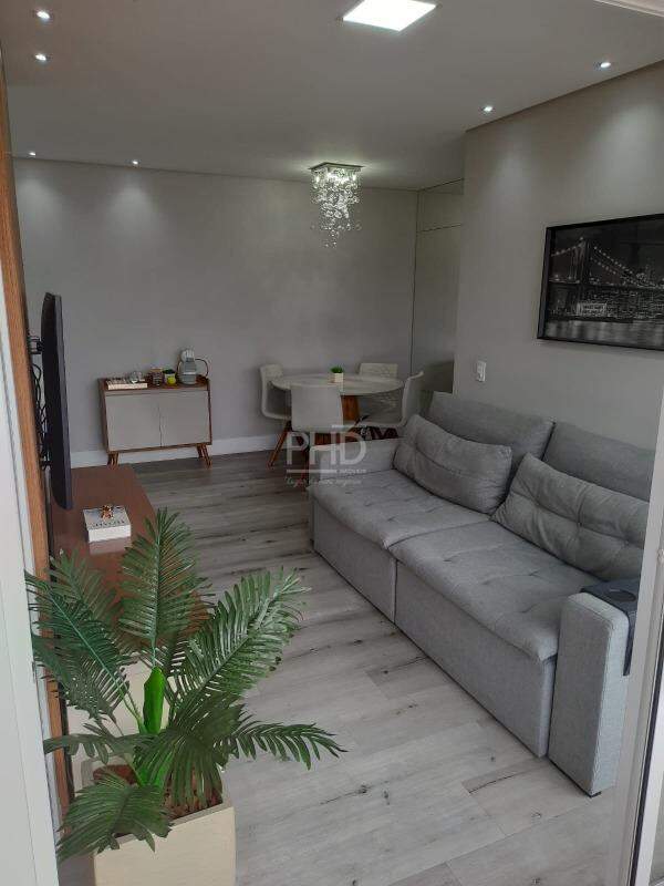 Apartamento à venda com 2 quartos, 74m² - Foto 4