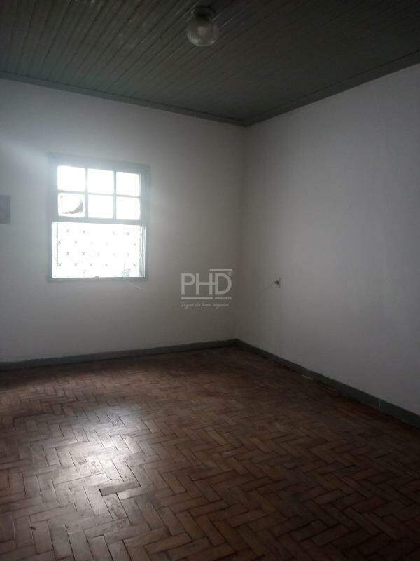 Casa para alugar com 2 quartos, 125m² - Foto 2