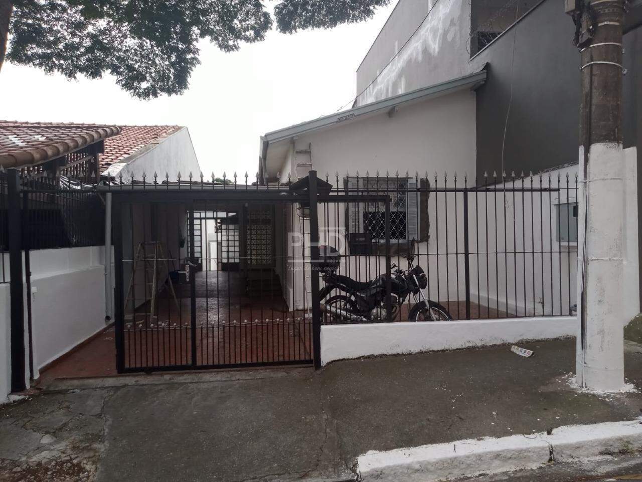 Casa para alugar com 2 quartos, 125m² - Foto 13