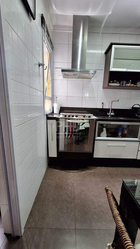 Apartamento para alugar com 3 quartos, 100m² - Foto 12