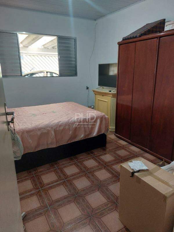 Casa à venda com 2 quartos, 70m² - Foto 8