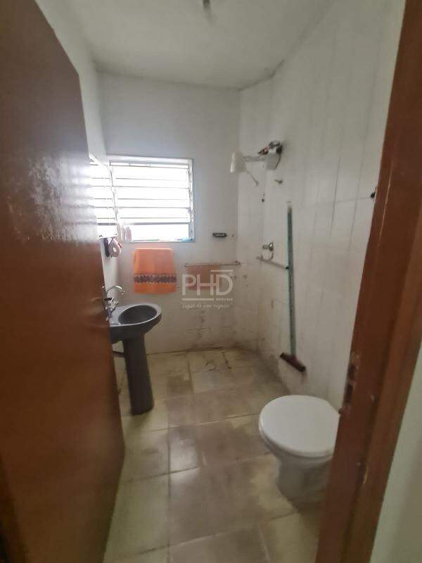 Casa à venda com 5 quartos, 145m² - Foto 14