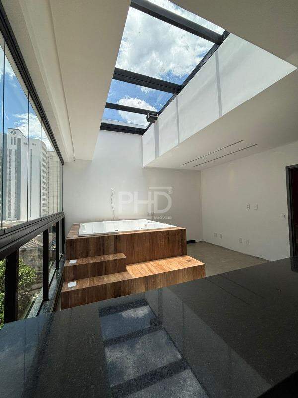 Cobertura à venda com 1 quarto, 84m² - Foto 1