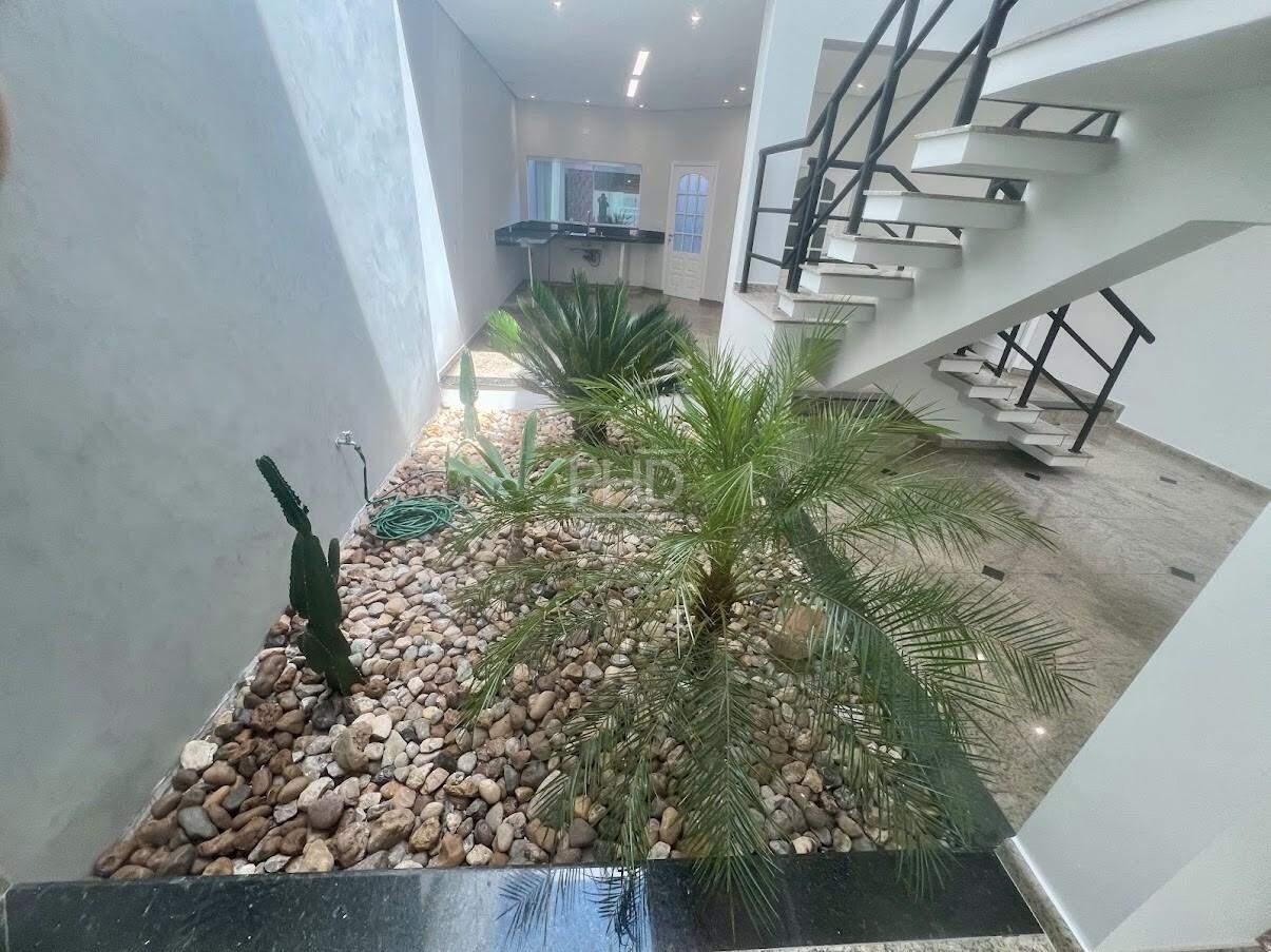 Sobrado à venda com 3 quartos, 244m² - Foto 14