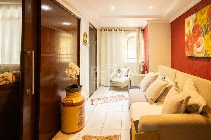 Casa à venda com 3 quartos, 208m² - Foto 6