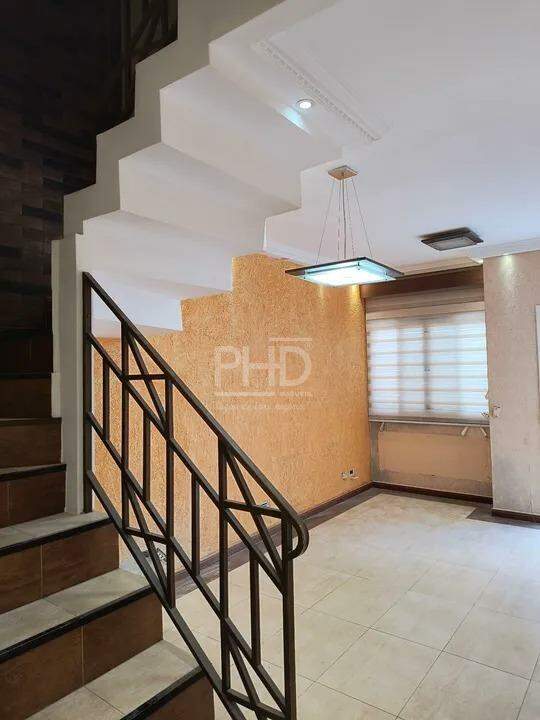 Casa de Condomínio à venda com 3 quartos, 140m² - Foto 3