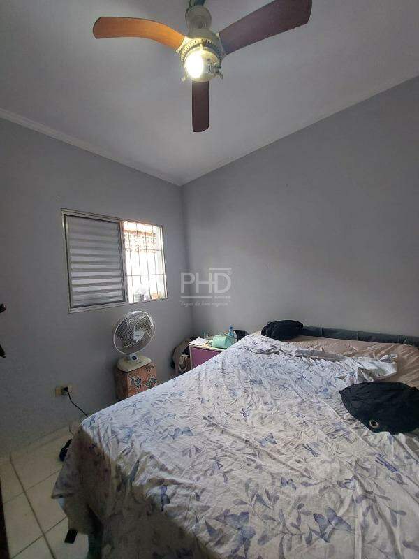 Casa à venda com 2 quartos, 185m² - Foto 12