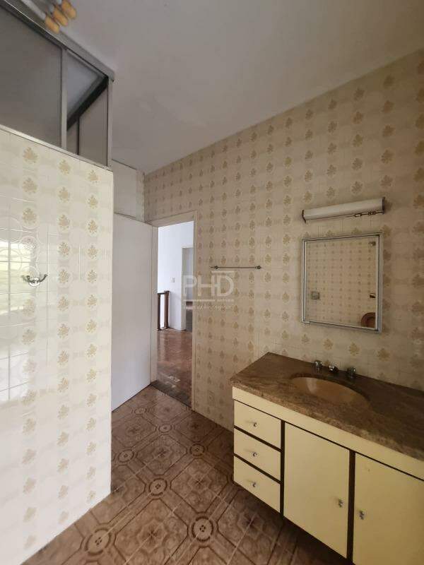 Sobrado à venda com 3 quartos, 300m² - Foto 15