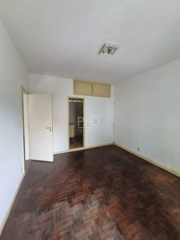 Sobrado à venda com 3 quartos, 300m² - Foto 26