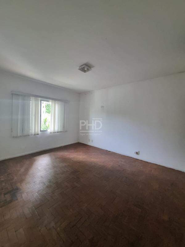 Sobrado à venda com 3 quartos, 300m² - Foto 24