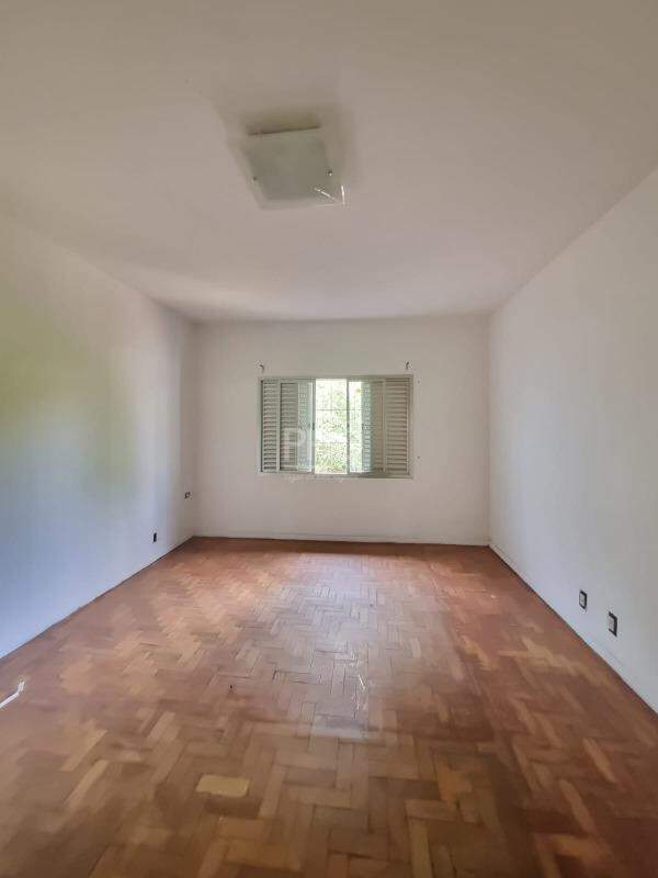 Sobrado à venda com 3 quartos, 300m² - Foto 19