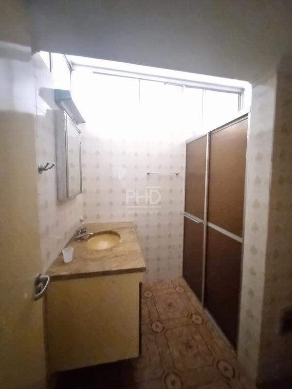 Sobrado à venda com 3 quartos, 300m² - Foto 27