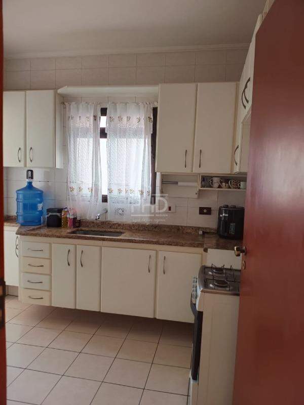 Apartamento à venda com 2 quartos, 65m² - Foto 7