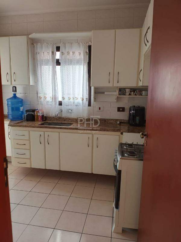 Apartamento à venda com 2 quartos, 65m² - Foto 4