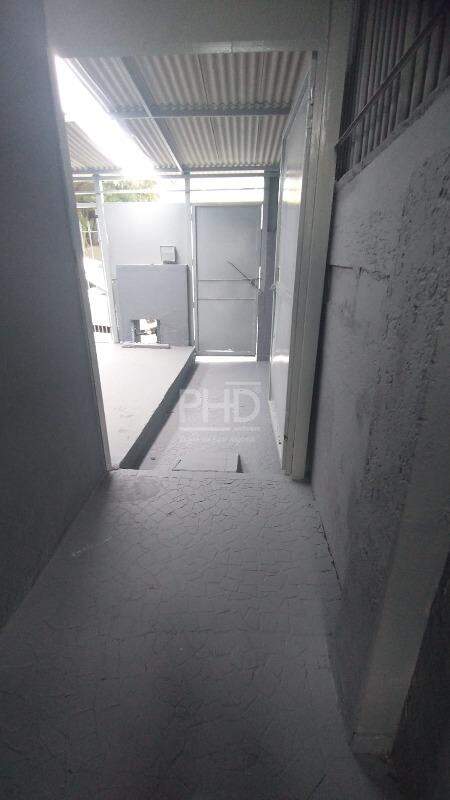 Casa à venda com 1 quarto, 108m² - Foto 15