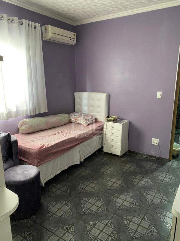 Casa à venda com 2 quartos, 125m² - Foto 18