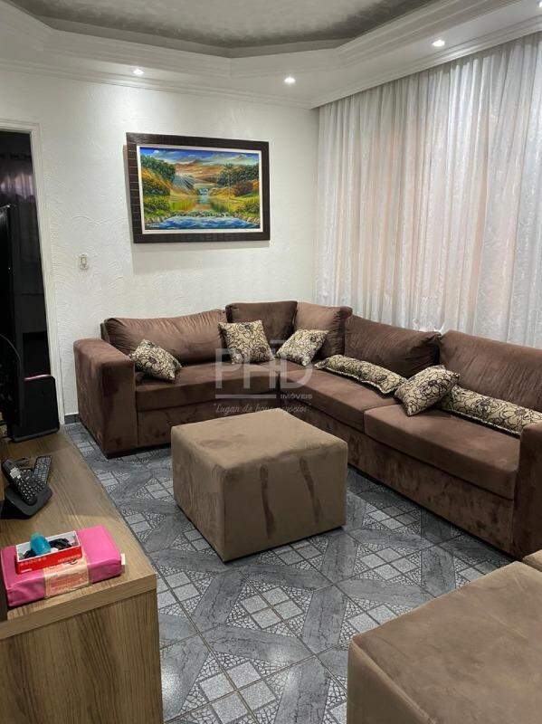 Casa à venda com 2 quartos, 125m² - Foto 3