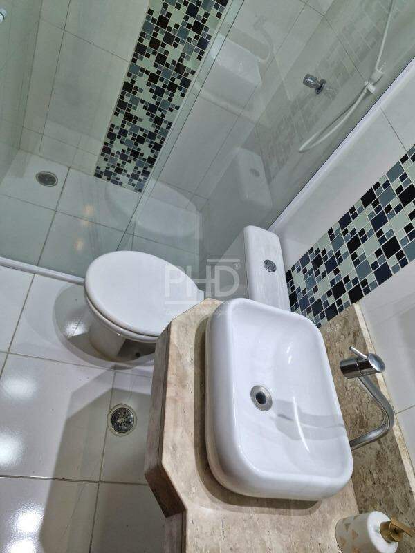 Apartamento para alugar com 2 quartos, 53m² - Foto 23
