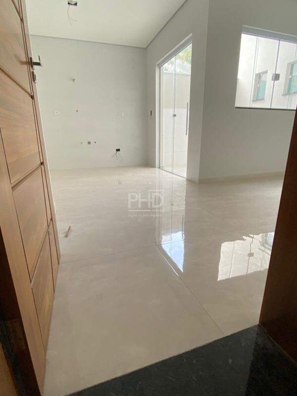 Apartamento à venda com 2 quartos, 61m² - Foto 1