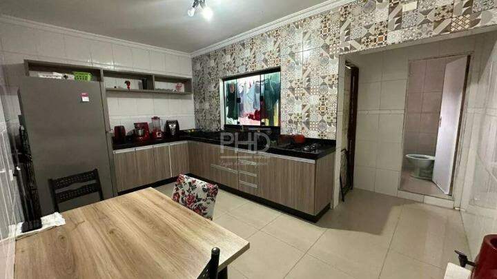 Sobrado à venda com 3 quartos, 160m² - Foto 3