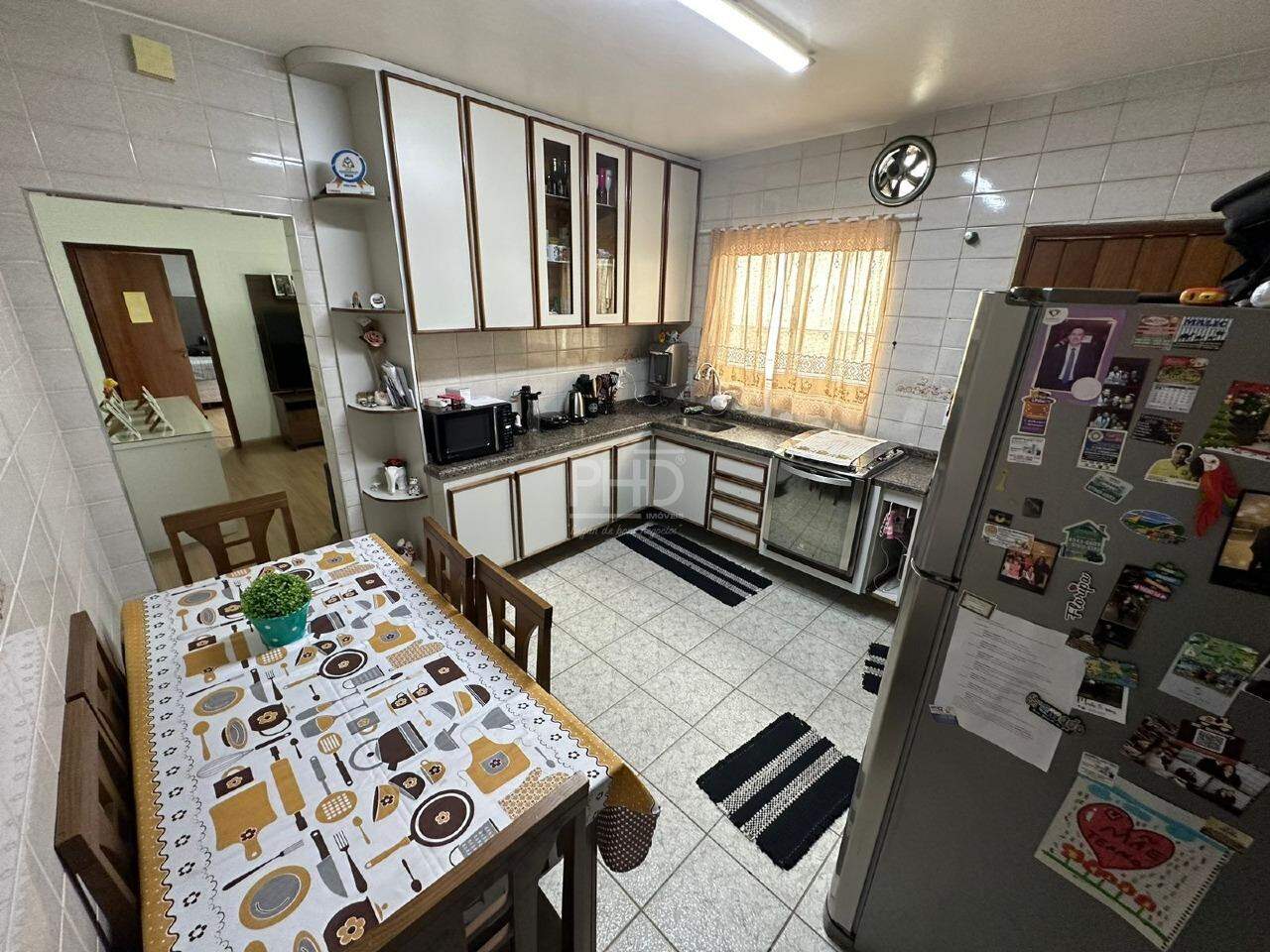 Casa para alugar com 3 quartos, 180m² - Foto 5