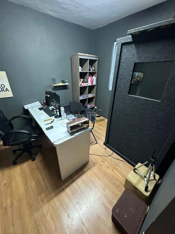 Casa para alugar com 3 quartos, 180m² - Foto 14
