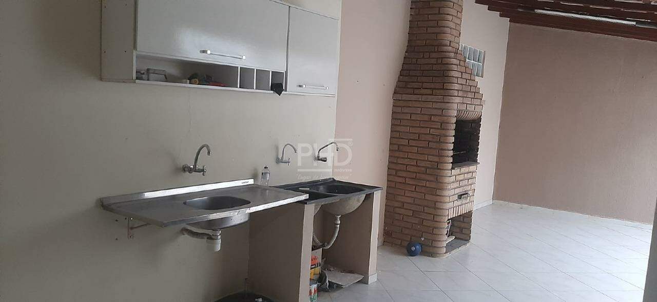 Casa, 4 quartos, 240 m² - Foto 13