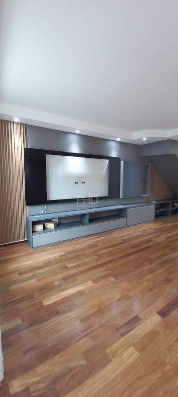 Sobrado, 4 quartos, 227 m² - Foto 1