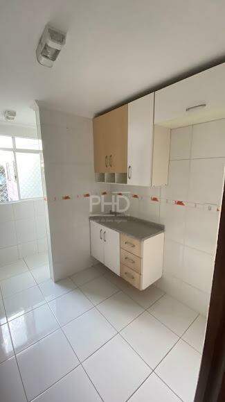 Apartamento à venda com 2 quartos, 56m² - Foto 4