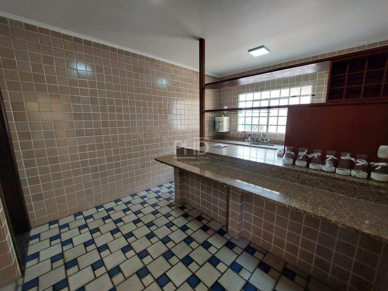 Sobrado para alugar com 3 quartos, 202m² - Foto 4