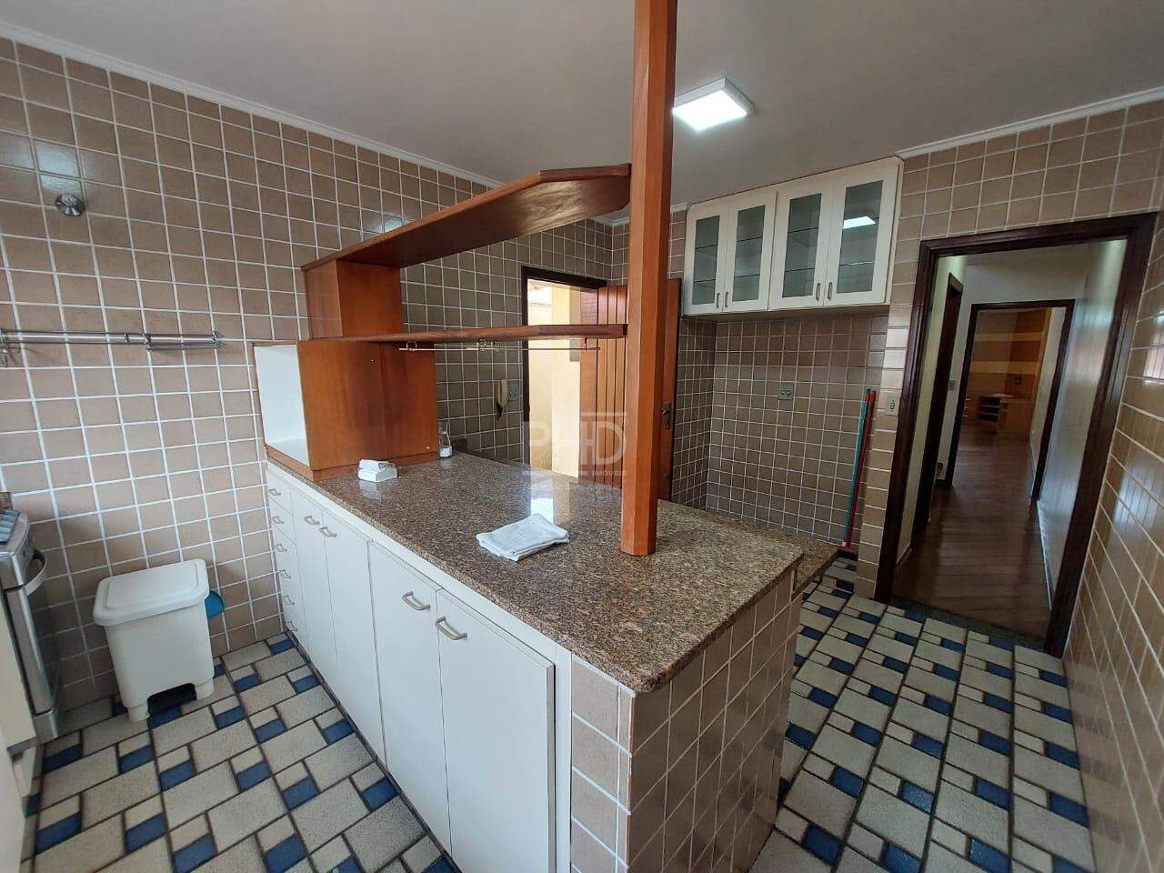 Sobrado para alugar com 3 quartos, 202m² - Foto 3